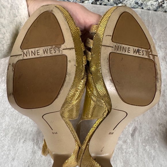 Nine West Gold Metallic Strappy Slingback Heels Leather Holiday New Years Eve 8 - Picture 9 of 9